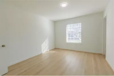 1106 Twin Falls Road, Houston, TX 77088 - Photo 9