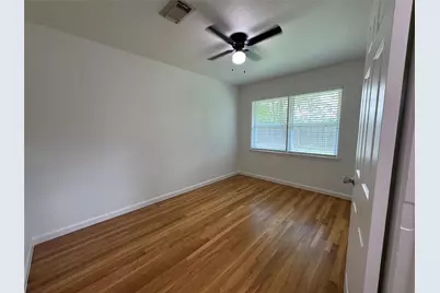 8733 Lugary Drive, Houston, TX 77074 - Photo 23