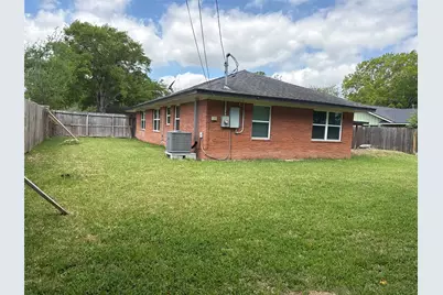 8733 Lugary Drive, Houston, TX 77074 - Photo 29