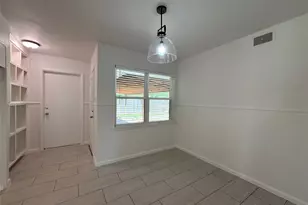 8733 Lugary Dr, Houston, TX 77074 - Photo 5