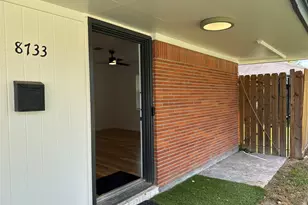 8733 Lugary Dr, Houston, TX 77074 - Photo 3