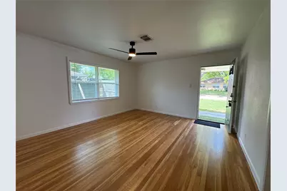 8733 Lugary Drive, Houston, TX 77074 - Photo 7