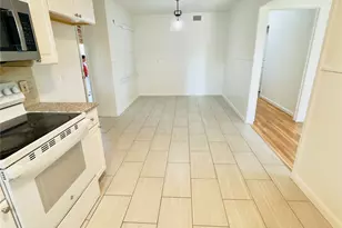 8733 Lugary Dr, Houston, TX 77074 - Photo 13