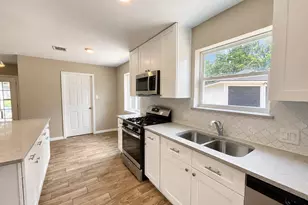 1738 Hollyberry Dr, Houston, TX 77073 - Photo 13