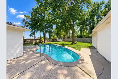 1738 Hollyberry Drive, Houston, TX 77073 - Photo 39