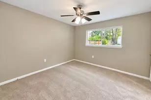 1738 Hollyberry Dr, Houston, TX 77073 - Photo 35