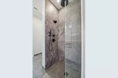 1711 Allen Parkway #1806, Houston, TX 77019 - Photo 9