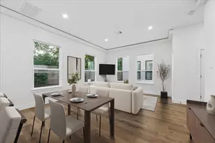 5807 Outer Banks St, Houston, TX 77091 - Photo 3