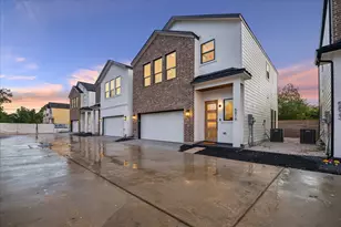 5807 Outer Banks St, Houston, TX 77091 - Photo 1