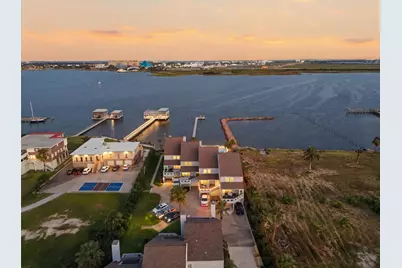 8111 Broadway Street #2, Galveston, TX 77554 - Photo 39