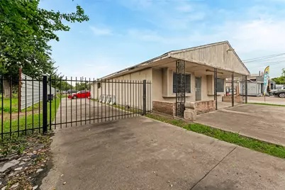 518 Westbrook Drive #1, Houston, TX 77037 - Photo 1