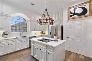 901 Longmire Rd, Conroe, TX 77304 - Photo 13