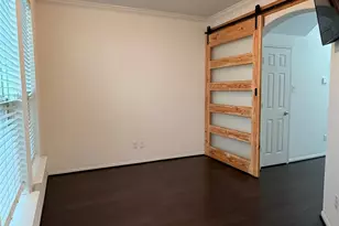 6363 Fairdale Ln, Houston, TX 77057 - Photo 5