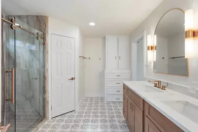 8203 Ivan Reid Drive, Houston, TX 77040 - Photo 11