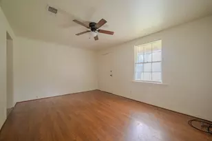 1005 Center St, Wharton, TX 77488 - Photo 9