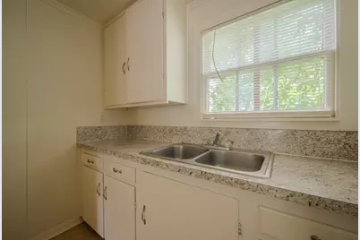 1005 Center Street, Wharton, TX 77488 - Photo 15