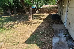 5615 Simsdale St, Houston, TX 77033 - Photo 21