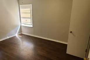 5615 Simsdale St, Houston, TX 77033 - Photo 17