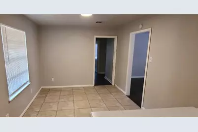 5615 Simsdale Street, Houston, TX 77033 - Photo 11