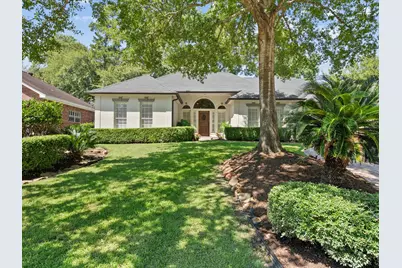 184 Springs Edge Drive, Conroe, TX 77356 - Photo 1