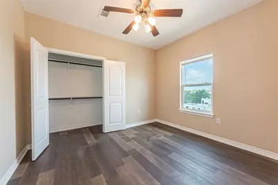 6901 Schlitz Lane, Hitchcock, TX 77563 - Photo 19