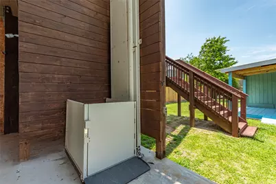 6901 Schlitz Lane, Hitchcock, TX 77563 - Photo 21