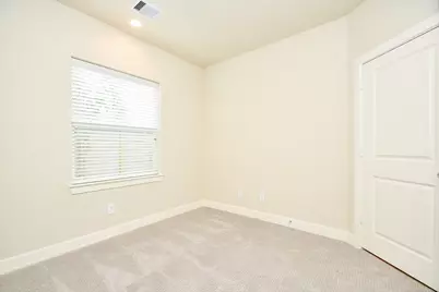 2307 Warhol Way, Houston, TX 77091 - Photo 5