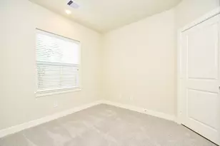2307 Warhol Wy, Houston, TX 77091 - Photo 5