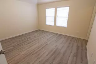 329 N Meadows Dr, Willis, TX 77378 - Photo 7