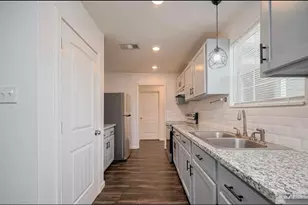 2604 Windsor Ln, Pasadena, TX 77506 - Photo 11