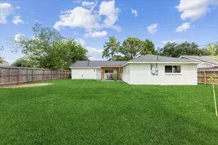 9639 Vogue Ln, Houston, TX 77080 - Photo 31