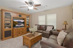 163 Bristol Bend Cir, The Woodlands, TX 77382 - Photo 21