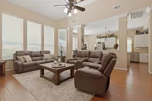 163 Bristol Bend Cir, The Woodlands, TX 77382 - Photo 7