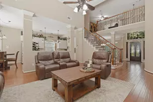 163 Bristol Bend Cir, The Woodlands, TX 77382 - Photo 5