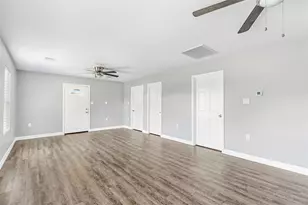 520 E Defee Ave, Baytown, TX 77520 - Photo 9