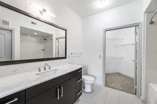 8877 Lakes at 610 Dr, Houston, TX 77054 - Photo 19