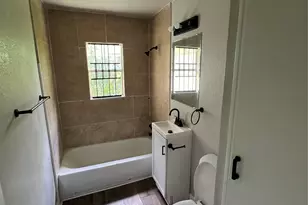 5034 Rapido Rd, Houston, TX 77033 - Photo 5