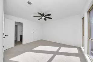 13946 Dolphin Dr, Willis, TX 77318 - Photo 21