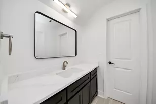 13946 Dolphin Dr, Willis, TX 77318 - Photo 25