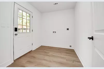 13946 Dolphin Drive, Willis, TX 77318 - Photo 35