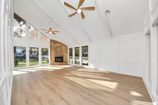 13946 Dolphin Dr, Willis, TX 77318 - Photo 3