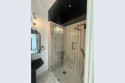 416 Eleanor St, Houston, TX 77009 - Photo 9