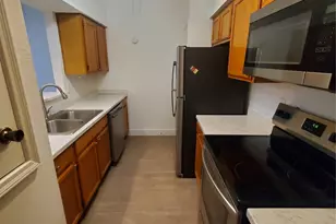 17473 Red Oak Dr, Houston, TX 77090 - Photo 9