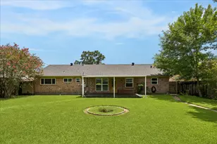 9242 Blankenship Dr, Houston, TX 77080 - Photo 27