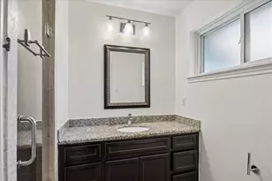 9242 Blankenship Dr, Houston, TX 77080 - Photo 21