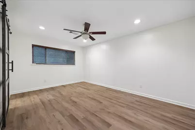 9242 Blankenship Drive, Houston, TX 77080 - Photo 15