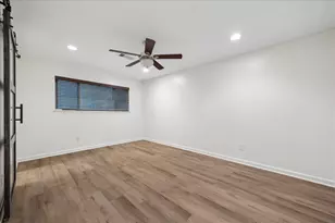 9242 Blankenship Dr, Houston, TX 77080 - Photo 15