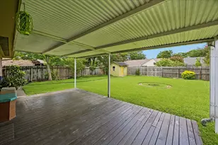 9242 Blankenship Dr, Houston, TX 77080 - Photo 23