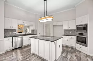 135 S Copperknoll Cir, The Woodlands, TX 77381 - Photo 7