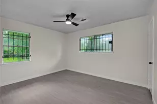 7329 Gleason Rd, Houston, TX 77016 - Photo 15